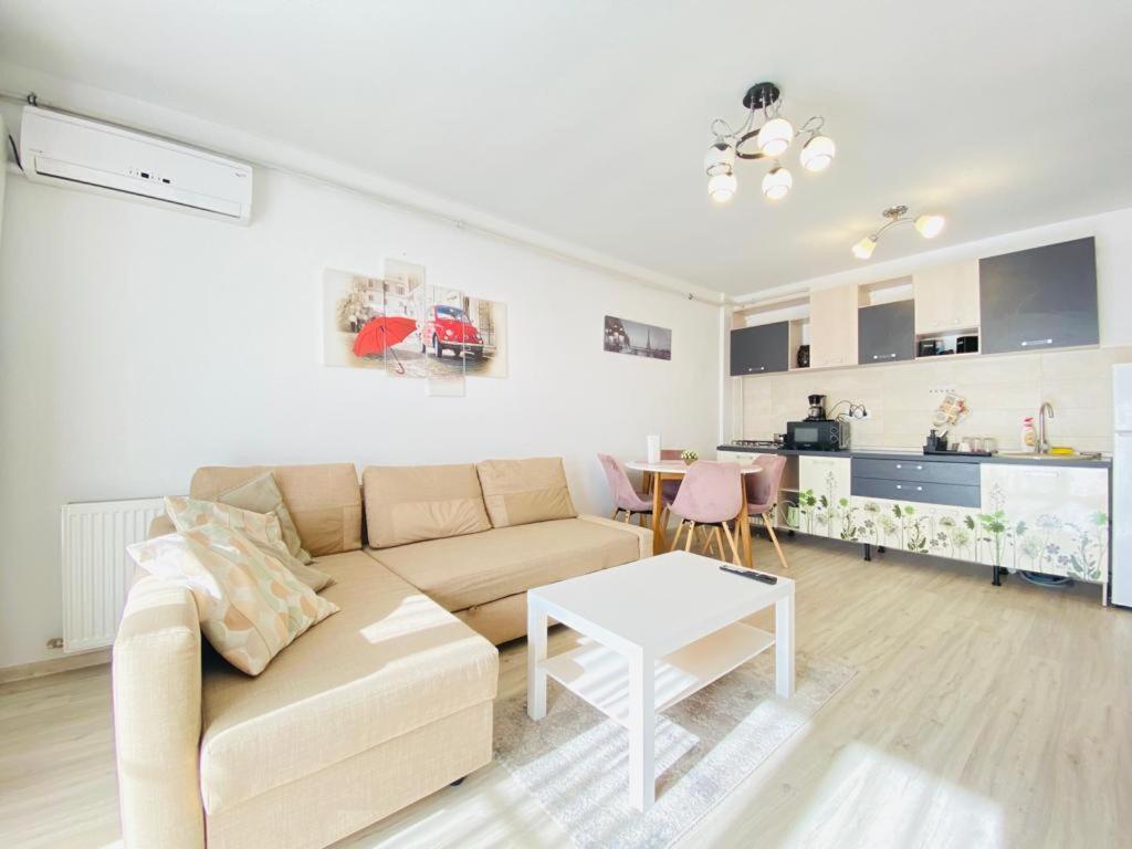 Sea Side Ada Apartment Navodari Luaran gambar